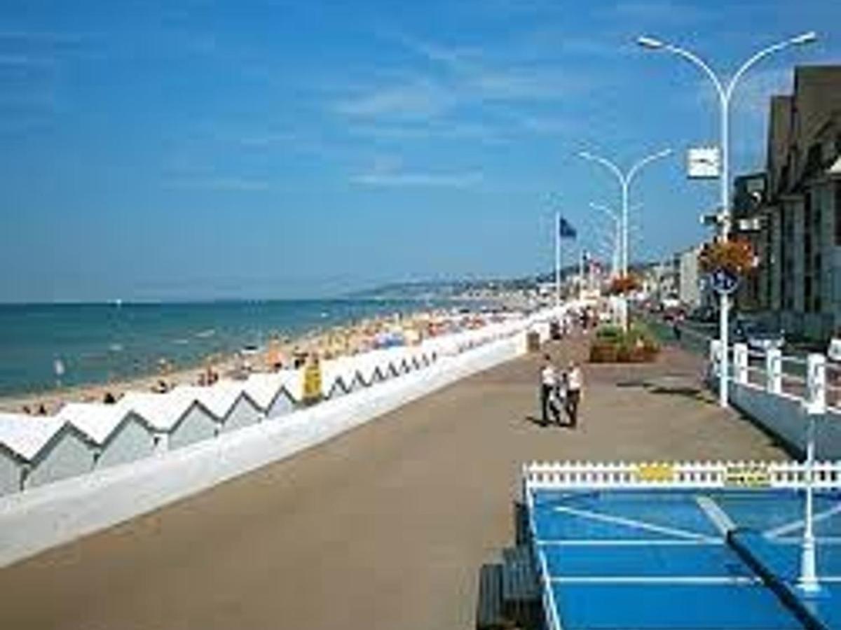 Appartement 2 Pieces Centre De Villers-Sur-Mer Avec Parking - Fr-1-712-40 Buitenkant foto